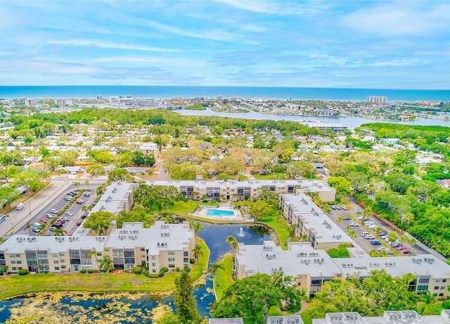 Property at 14130 Rosemary Ln #4115, Largo, FL 33774, 2 beds, 2 baths