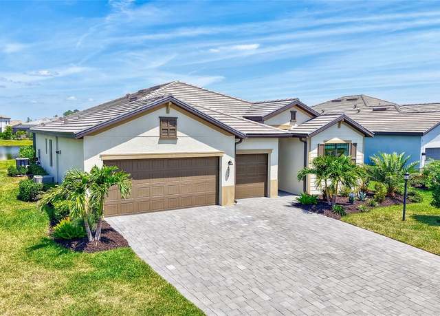 Property at 4975 Seafoam Trl, Bradenton, FL 34211, 4 beds, 3 baths