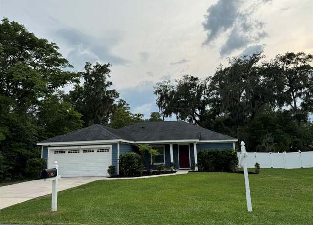 Property at 358 2nd St, Geneva, FL 32732, 3 beds, 2 baths