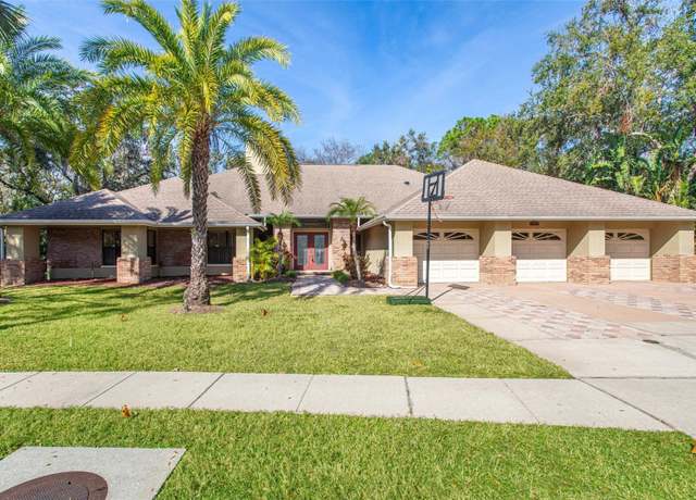 Property at 70 Deerpath Dr, Oldsmar, FL 34677, 4 beds, 4.5 baths