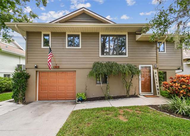 Property at 1011 S Pointe Alexis Dr, Tarpon Springs, FL 34689, 3 beds, 2 baths