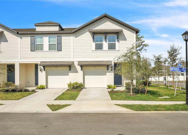 Property at 2718 Chestnut Creek Pl, Brandon, FL 33510, 3 beds, 2.5 baths