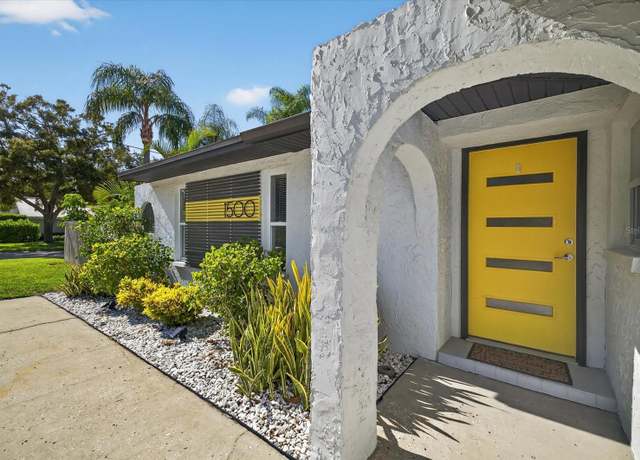 Property at 1500 Pleasant Grove Dr, Dunedin, FL 34698, 3 beds, 2 baths