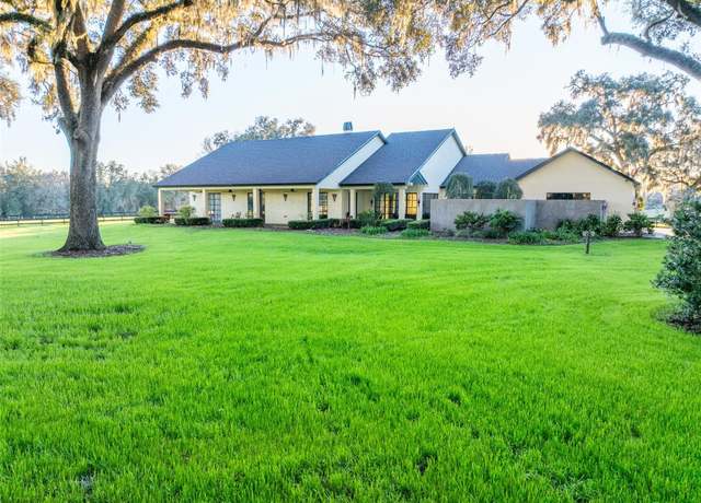 Property at 1609 NW 114th Loop, Ocala, FL 34475, 3 beds, 4 baths