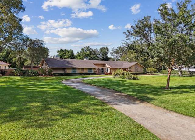 Property at 704 Centerbrook Dr, Brandon, FL 33511, 5 beds, 4 baths