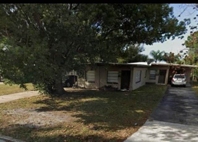 Property at 2510 Perrine Pl, Orlando, FL 32808, 8 beds, 4 baths