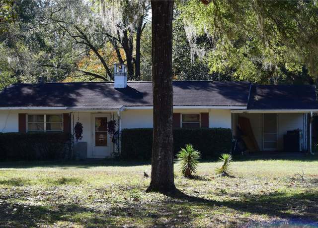 Property at 18800 SW 31st St, Dunnellon, FL 34432, 2 beds, 2 baths