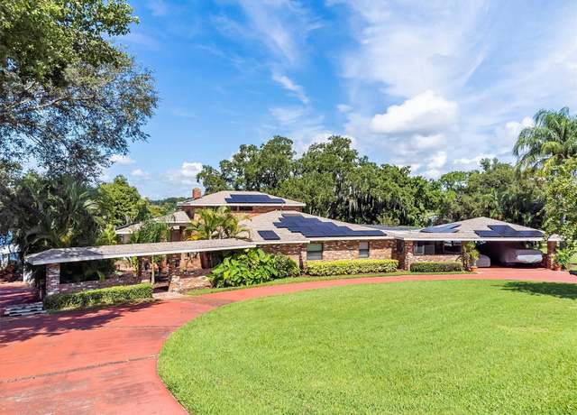 Property at 121 E Lake Summit Dr, Winter Haven, FL 33884, 5 beds, 4 baths