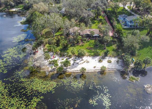 Property at 840 2nd St, Clermont, FL 34711, 4 beds, 2.5 baths