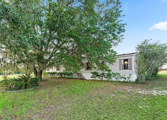 Property at 17260 SE 55th Pl, Ocklawaha, FL 32179, 4 beds, 2 baths