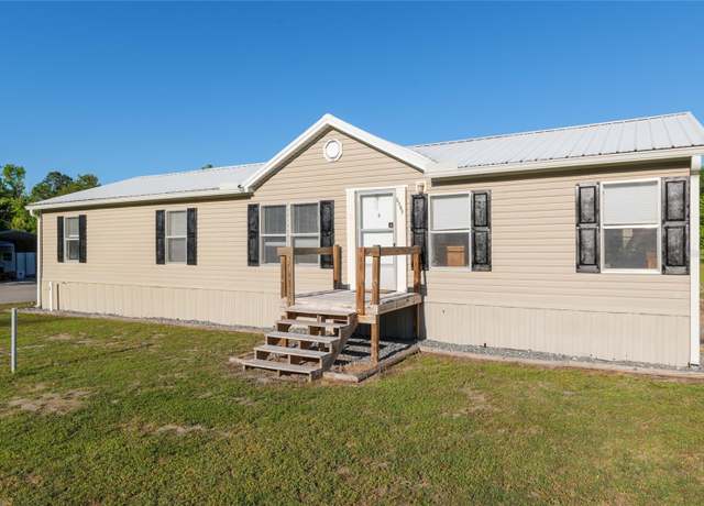 Property at 5060 SW 111th Ln, Lake Butler, FL 32054, 3 beds, 2 baths