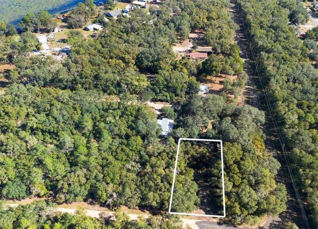 Property at 102 Oak Dr, Interlachen, FL 32148