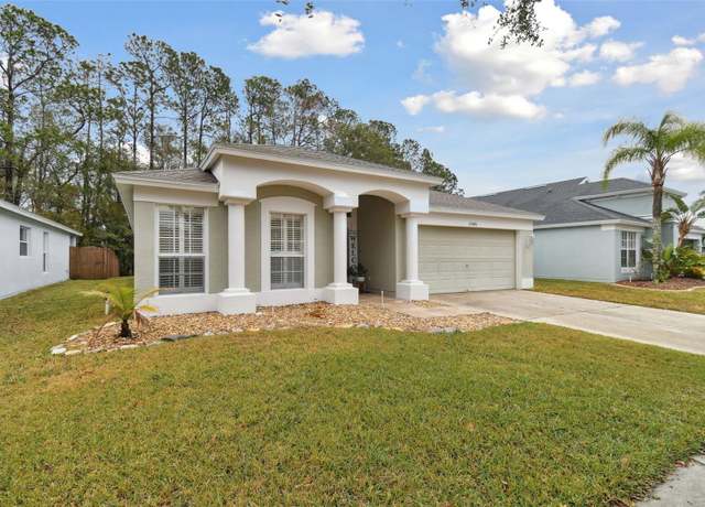 Property at 25406 Lexington Oaks Blvd, Wesley Chapel, FL 33544, 3 beds, 2 baths