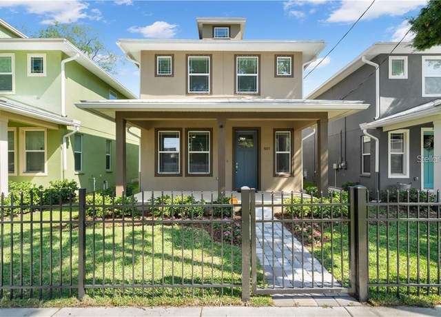 Property at 3027 W Spruce St, Tampa, FL 33607, 3 beds, 2.5 baths
