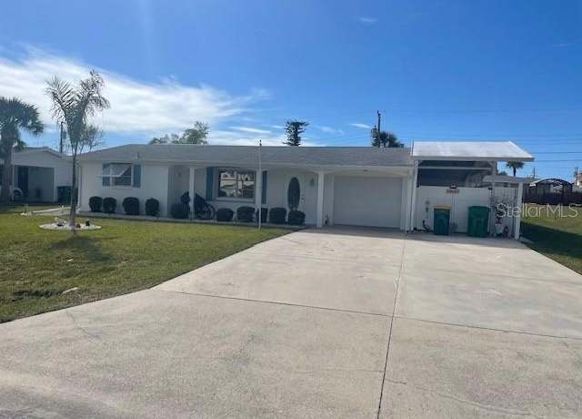 Property at 105 Crestview Dr, Englewood, FL 34223, 2 beds, 2 baths
