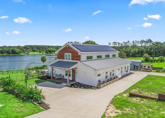 Property at 16795 SE Highway 42, Weirsdale, FL 32195, 4 beds, 3.5 baths