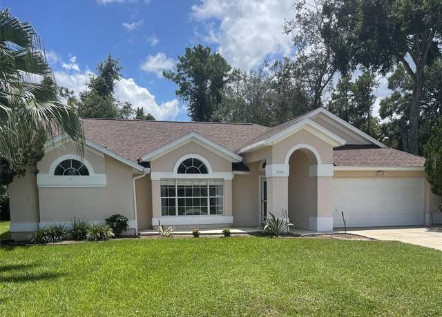 Property at 10210 Silver Bluff Dr, Leesburg, FL 34788, 3 beds, 2 baths