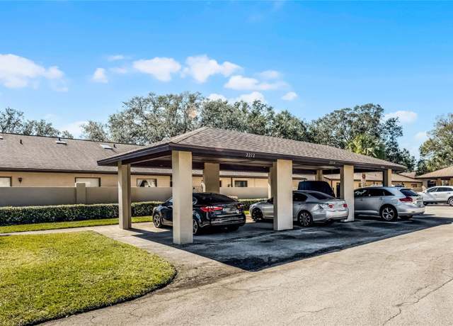 Property at 2214 SE Sawgrass Ct, Winter Haven, FL 33884, 2 beds, 2 baths