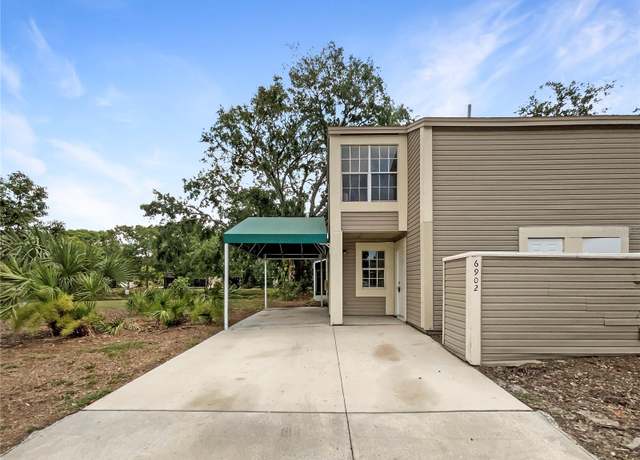 Property at 6902 Lakeview Ct, Tampa, FL 33634, 2 beds, 2.5 baths