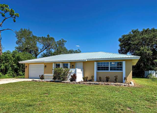 Property at 526 Azalea Ave NW, Port Charlotte, FL 33952, 2 beds, 2 baths