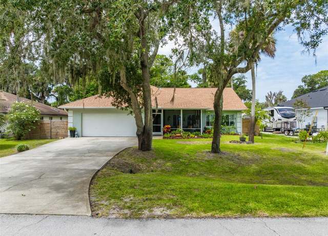 Property at 135 Lambert Ave, Flagler Beach, FL 32136, 3 beds, 2.5 baths