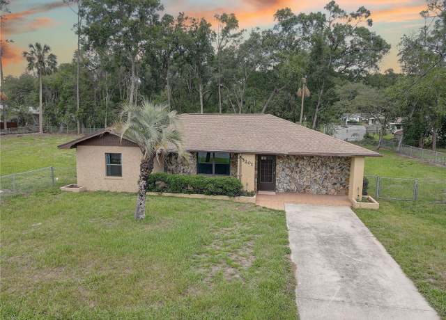 Property at 5201 E Jasmine Ln, Inverness, FL 34453, 3 beds, 2 baths