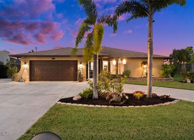 Property at 617 SE 28th Ter, Cape Coral, FL 33904, 3 beds, 2 baths