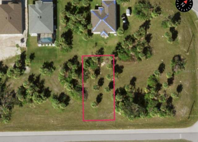 Property at 142 April Rd, Rotonda West, FL 33947