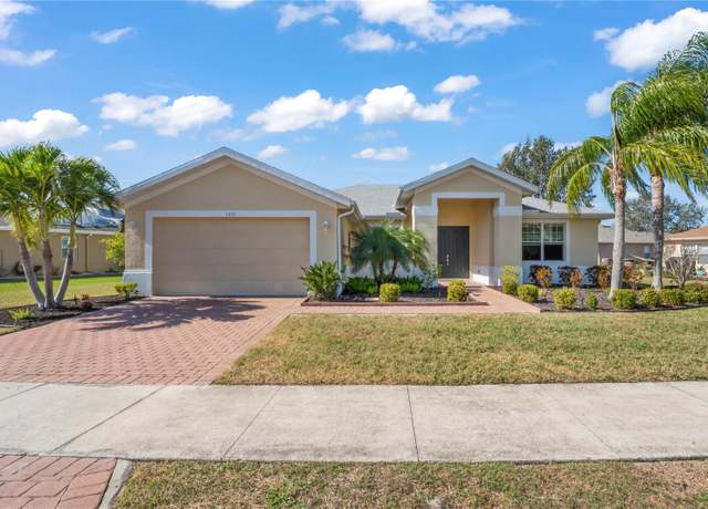 Property at 5432 Layton Dr, Venice, FL 34293, 5 beds, 3 baths