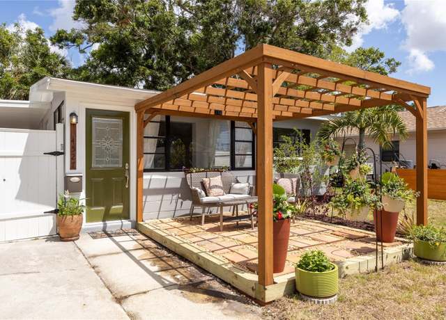 Property at 4527 24th Ave S, St Petersburg, FL 33711, 3 beds, 2 baths
