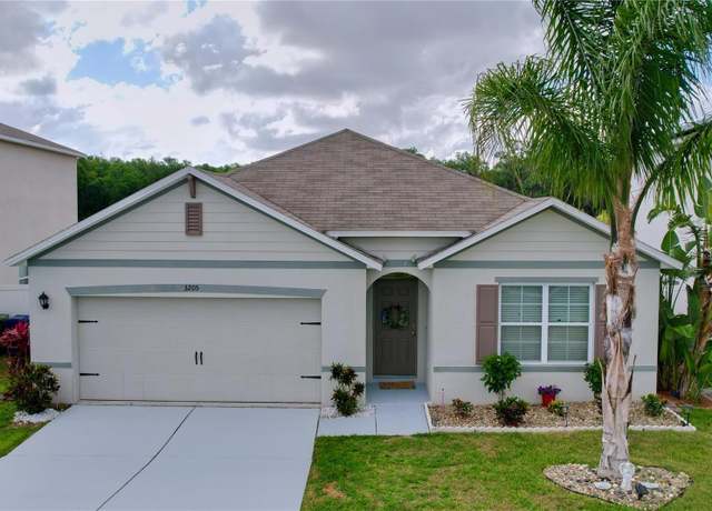 Property at 3205 Royal Tern Dr, Winter Haven, FL 33881, 4 beds, 2 baths