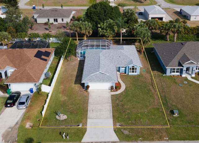 Property at 995 Clearmont St, Sebastian, FL 32958, 3 beds, 2 baths