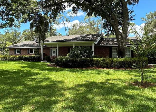 Property at 7520 Kathleen Rd, Lakeland, FL 33810, 4 beds, 3 baths