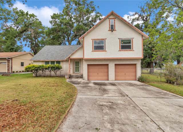 Property at 3200 SE 30th Ter, Ocala, FL 34471, 4 beds, 2.5 baths