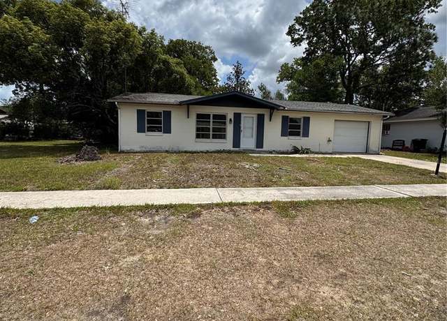Property at 333 Marion Oaks Dr, Ocala, FL 34473, 2 beds, 2 baths