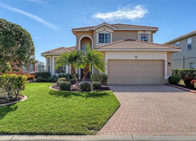 Property at 6920 74th Street Cir E, Bradenton, FL 34203, 3 beds, 2.5 baths