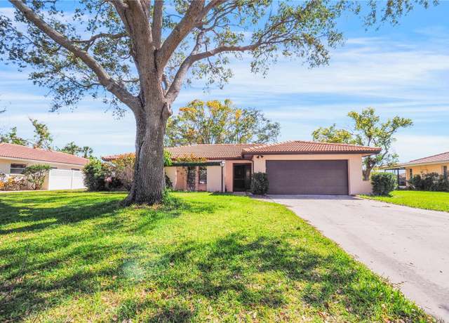 Property at 314 Signorelli Dr, Nokomis, FL 34275, 2 beds, 2 baths