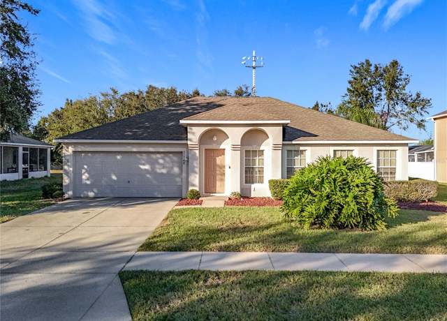 Property at 31748 Parkdale Dr, Leesburg, FL 34748, 4 beds, 2 baths