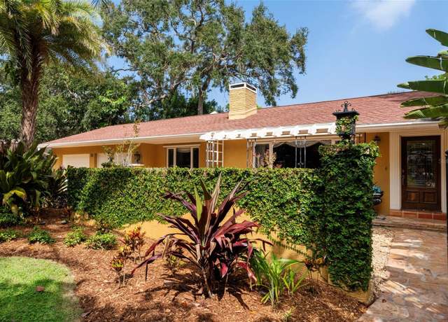 Property at 1713 North Dr, Sarasota, FL 34239, 4 beds, 3.5 baths