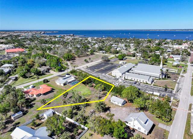 Property at 479 Gill St, Punta Gorda, FL 33950