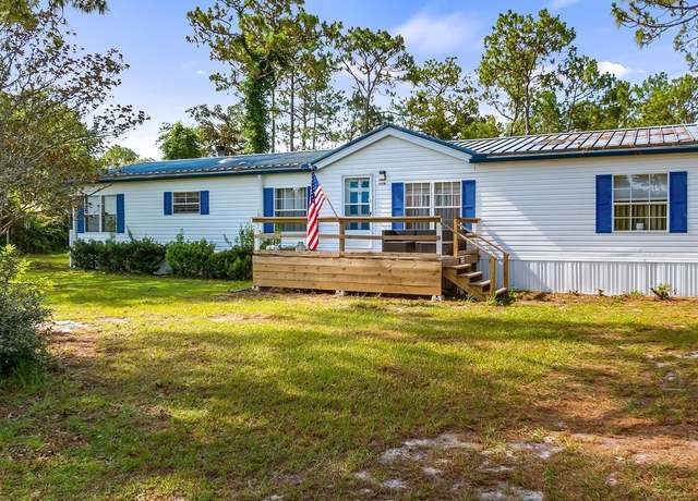 Property at 6486 W Oaklawn St, Homosassa, FL 34446, 3 beds, 2 baths
