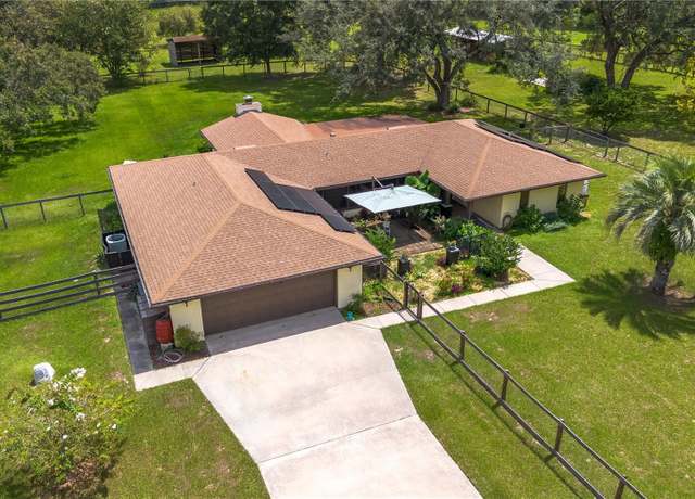 Property at 10281 SW 67th Ct, Ocala, FL 34476, 3 beds, 2.5 baths