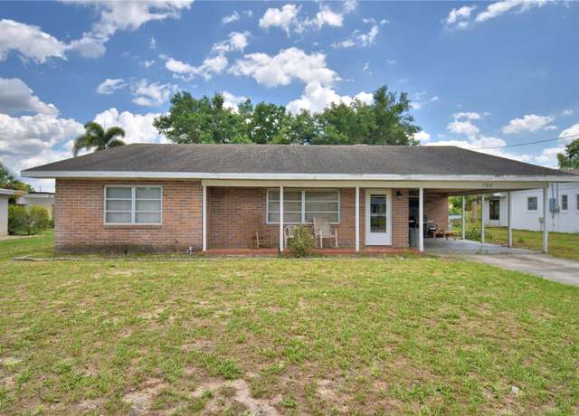 Property at 780 Oleander Dr SE, Winter Haven, FL 33880, 3 beds, 2 baths