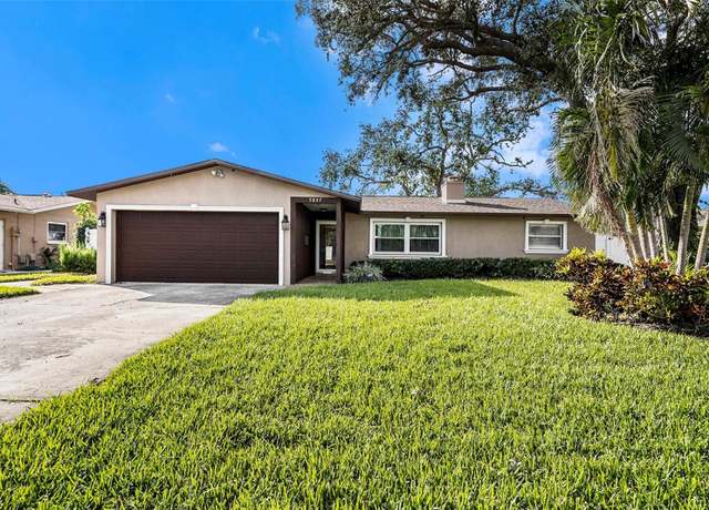Property at 5857 25th St S, St Petersburg, FL 33712, 3 beds, 2.5 baths