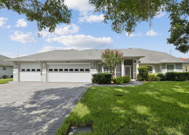 Property at 6545 North Lake Dr, Zephyrhills, FL 33542, 3 beds, 2 baths