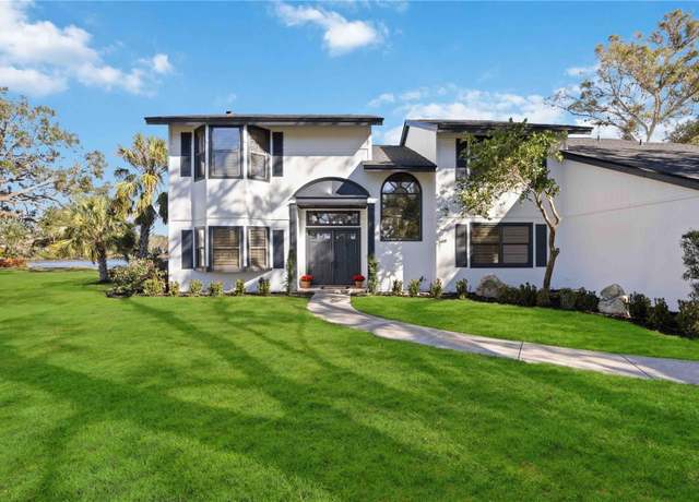 Property at 6706 88th St E, Bradenton, FL 34202, 5 beds, 3.5 baths