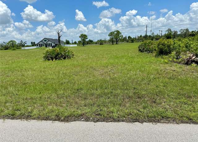 Property at 8 Point Ct, Placida, FL 33946