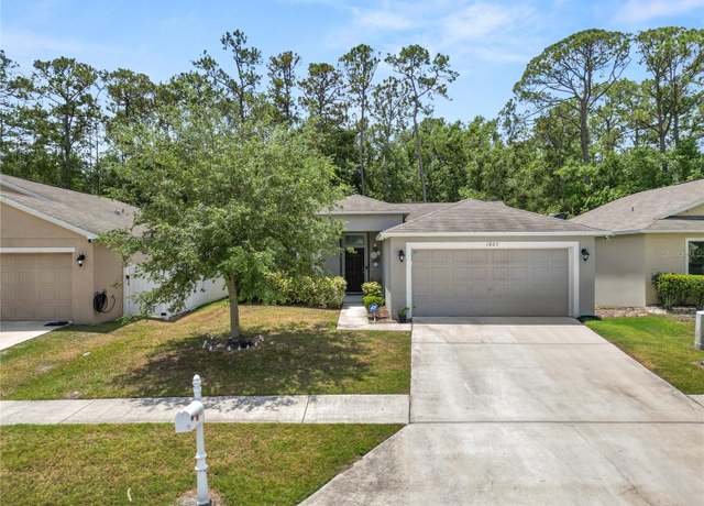 Property at 1825 Wallace Manor Ln, Winter Haven, FL 33880, 3 beds, 2 baths