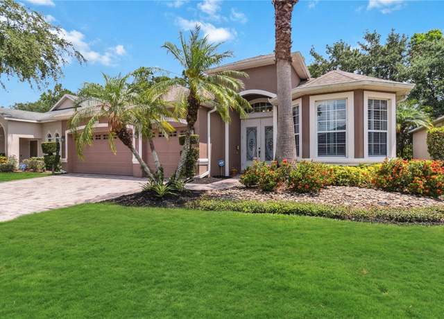 Property at 453 Kays Landing Dr, Sanford, FL 32771, 4 beds, 3 baths