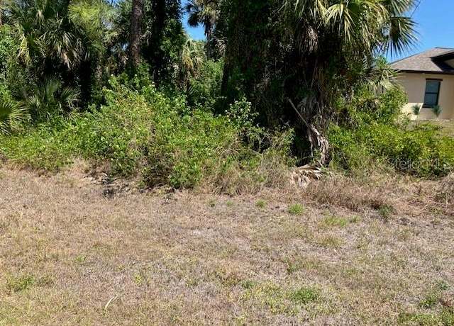 Property at 5016 Treasure Ln, Labelle, FL 33935